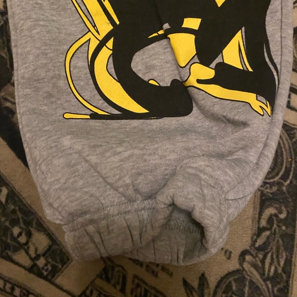 Smile Sweatpants - Picture 2 of 8